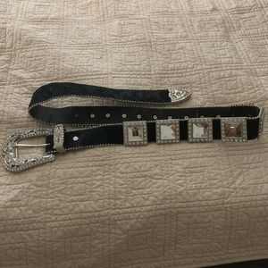 Women’s black leather Horse hair belt, 46 inches long, in great condition.